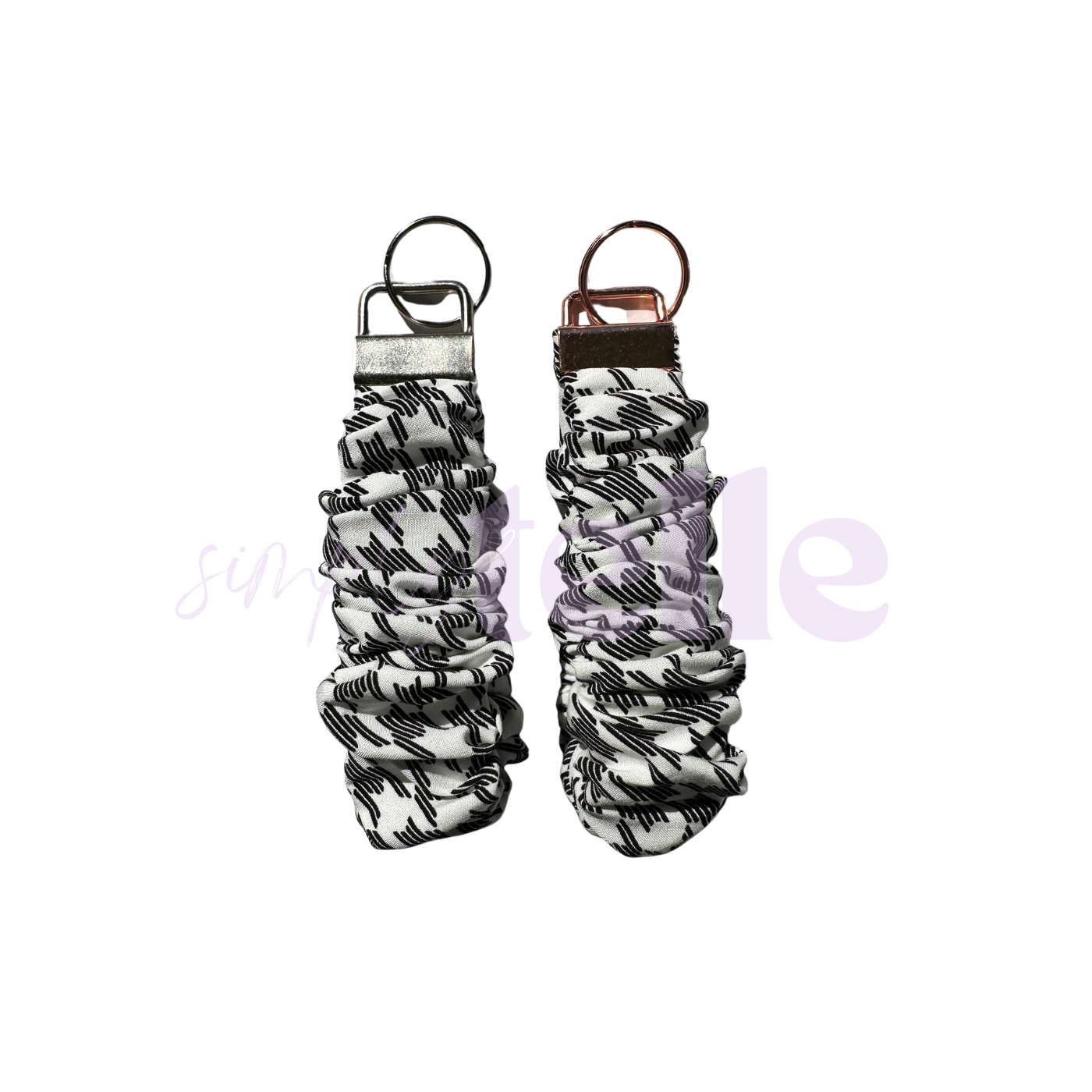Houndstooth - Scrunch Wristlet