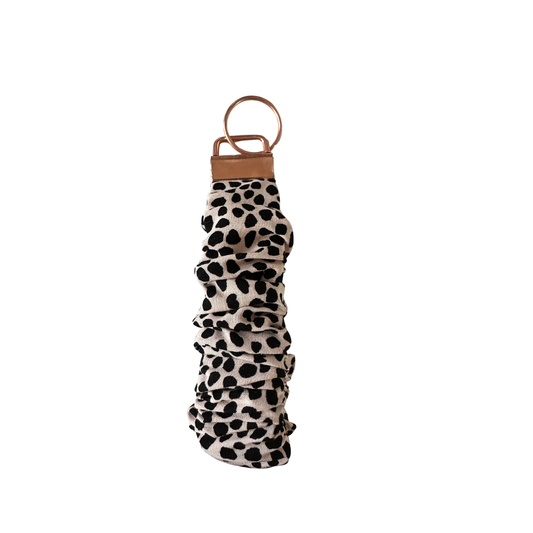 Scrunch Wristlet - Snow Leopard